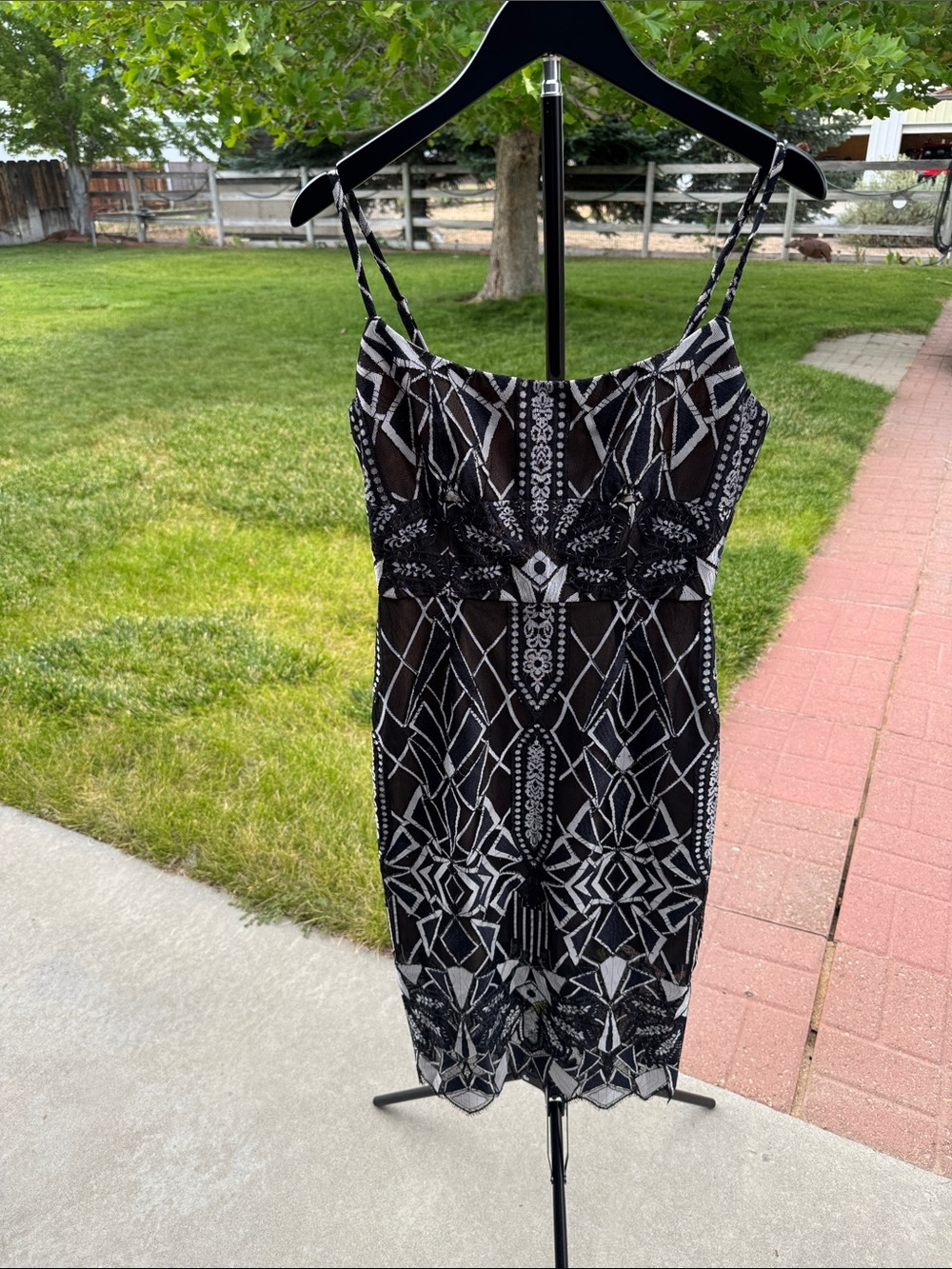 BCBG Max Azria Cocktail Dress Size 2